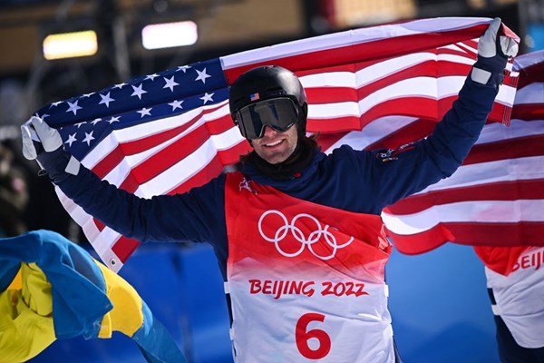 Mỹ thống trị bộ môn trượt tuyết tại Olympic Bắc Kinh - Anh 1