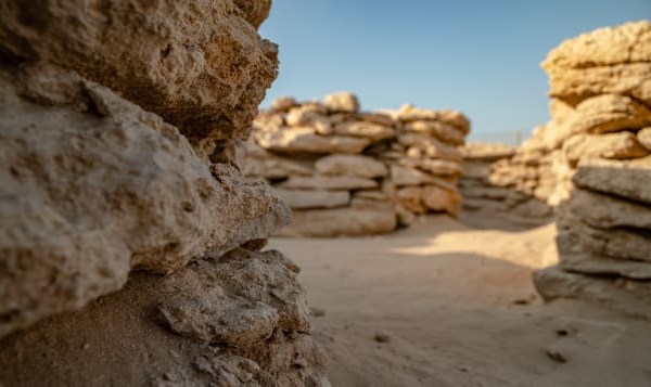 UAE: Phát hiện nhiều ngôi nhà cổ 8.500 năm tuổi - Anh 2