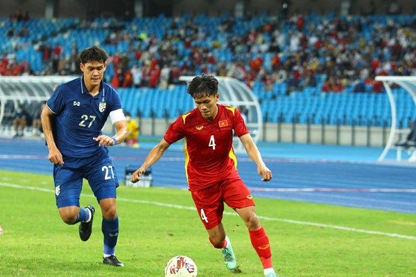 “Người hùng” U23 Việt Nam: Xin tặng chiến thắng này cho các đồng đội bị Covid-19 và người hâm mộ - Anh 1