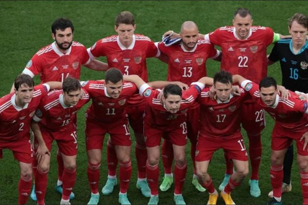FIFA tước quyền thi đấu của Nga tại vòng play-off World Cup - Anh 1