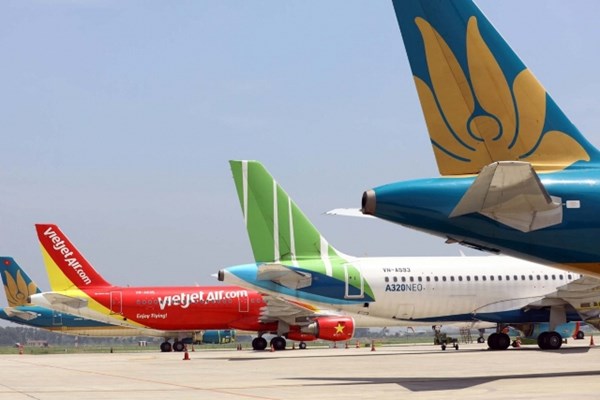 Hàng không Việt Nam sẵn sàng thực hiện các chuyến bay đưa người Việt từ Ukraine về nước - Anh 1