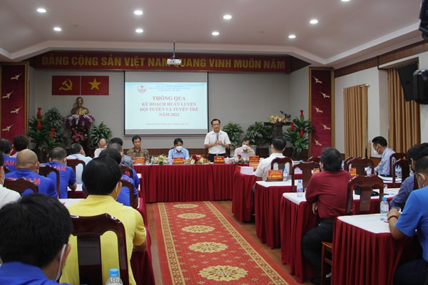 Thứ trưởng Bộ VHTTDL Hoàng Đạo Cương gặp gỡ động viên các đội tuyển tại TP.HCM - Anh 1