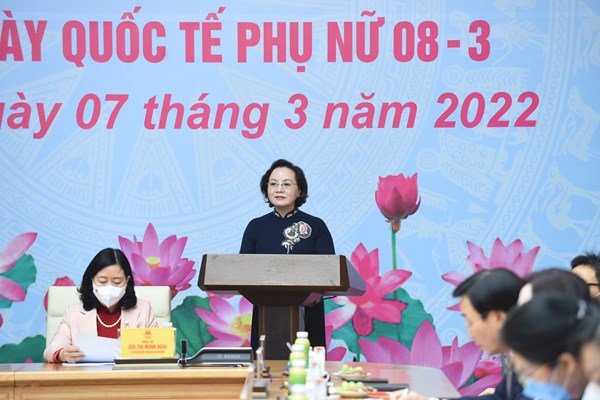 Thủ tướng Phạm Minh Chính gặp mặt đại diện nữ lãnh đạo, quản lý, nữ trí thức, văn nghệ sỹ tiêu biểu - Anh 4