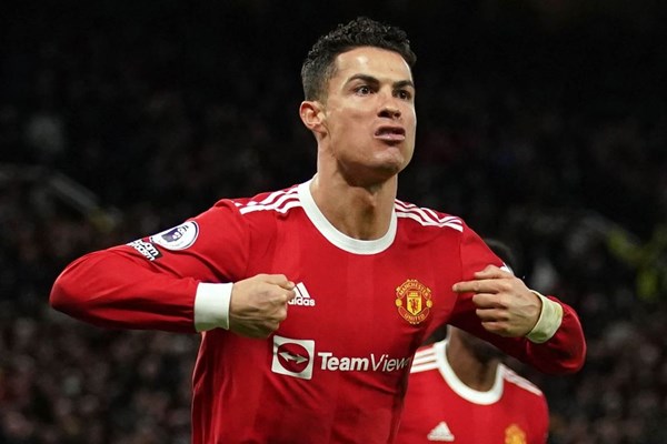 Ronaldo trở thành “cây săn bàn” xuất sắc nhất mọi thời đại - Anh 1