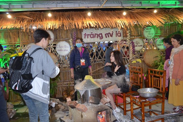 Đà Nẵng:  Phát triển các chợ truyền thống thành điểm đến du lịch - Anh 1