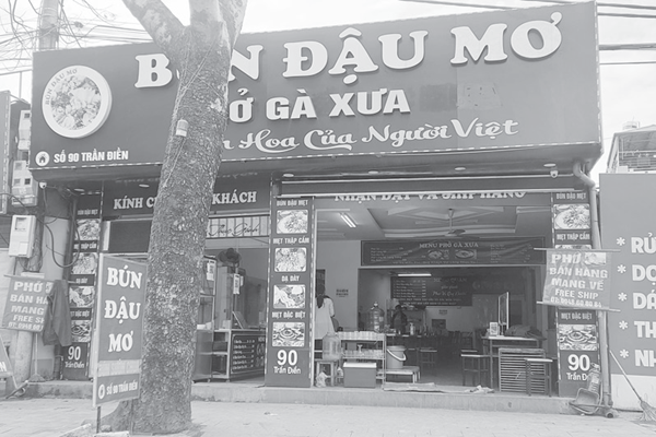 Hàng ăn phường Định Công (Hà Nội) chỉ được bán mang về: Làm khó cho tiểu thương - Anh 1