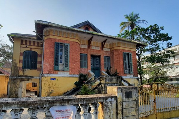 Không đập bỏ biệt thự cổ từng là trụ sở Liên hiệp các Hội VHNT Thừa Thiên Huế - Anh 1