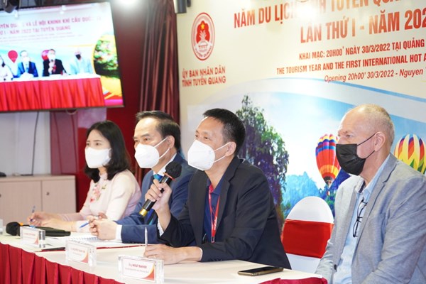 Vietjet đồng hành cùng Lễ hội Khinh Khí Cầu quốc tế Tuyên Quang 2022 - Anh 1