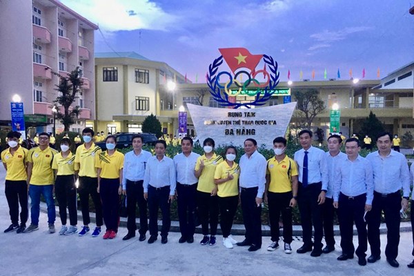 Bộ trưởng Nguyễn Văn Hùng: Tập trung xây dựng môi trường văn hóa cơ sở, lấy địa bàn dân cư, cơ quan trường học để triển khai - Anh 4