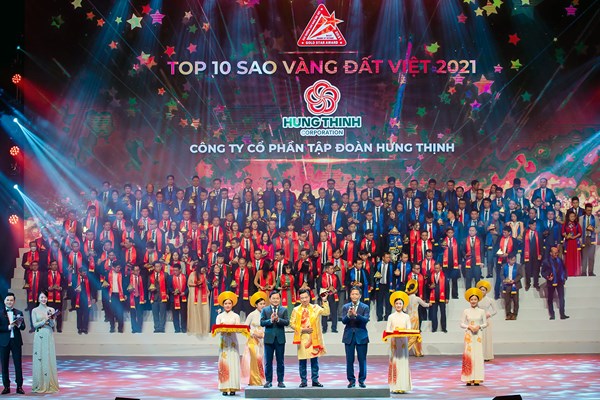 Tập đoàn Hưng Thịnh lần đầu tiên nhận giải thưởng Top 10 Sao Vàng đất Việt 2021 - Anh 1