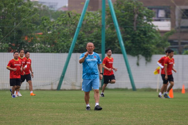 Tuyển U23 Việt Nam tiếp tục “rèn quân”, chuẩn bị cho SEA Games 31 - Anh 1