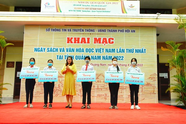 Quảng Nam khai mạc Ngày sách và Văn hóa đọc Việt Nam 2022 - Anh 3