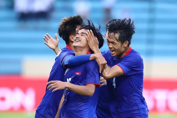U23 Thái Lan, U23 Campuchia cùng thắng đậm - Anh 2