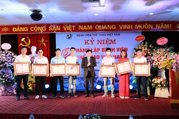Bệnh viện Thể thao Việt Nam kỷ niệm 15 năm thành lập - Anh 3