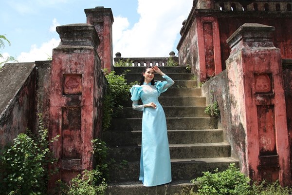 Khánh Hòa: Hoa hậu, người đẹp thích thú tour trải nghiệm Thành cổ Diên Khánh - Anh 6