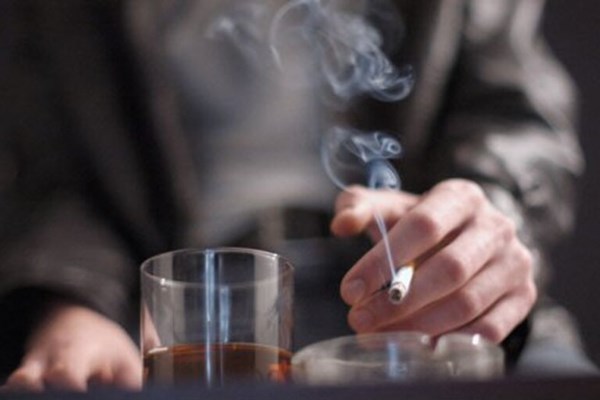 Phòng, chống tác hại của thuốc lá: Cần tận dụng sức mạnh cộng đồng - Anh 2