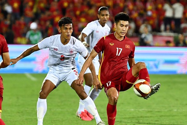 Thắng tối thiểu U23 Myanmar, U23 Việt Nam đặt một chân vào bán kết - Anh 3