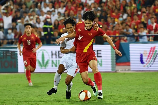 Thắng tối thiểu U23 Myanmar, U23 Việt Nam đặt một chân vào bán kết - Anh 5