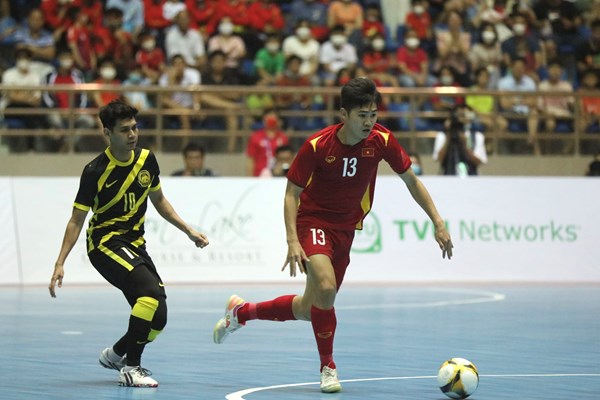 Thắng đậm Malaysia, tuyển Futsal Việt Nam vươn đầu bảng - Anh 4