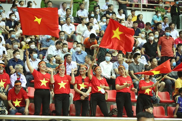 Thắng đậm Malaysia, tuyển Futsal Việt Nam vươn đầu bảng - Anh 2