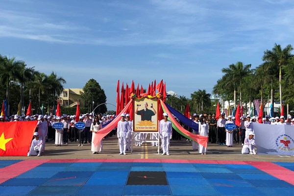 Kiên Giang: Khai mạc Đại hội Thể dục Thể thao TP Hà Tiên - Anh 1