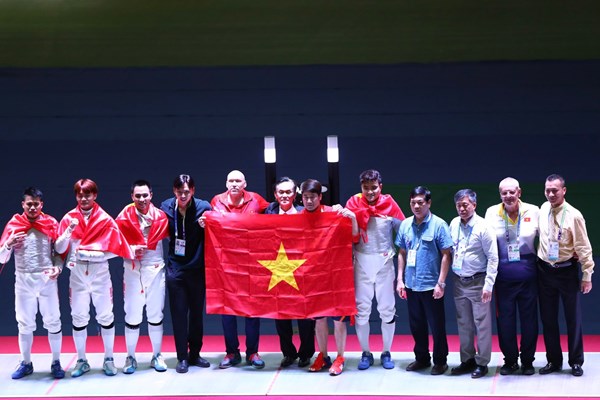 Nhận Bằng khen của Bộ trưởng Bộ VHTTDL, Vũ Thành An đoạt thêm HCV tại SEA Games 31 - Anh 4