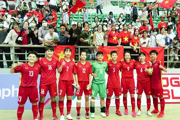 Tuyển Futsal nữ Việt Nam đang trên đường hướng đến tấm HCV SEA Games 31 - Anh 4