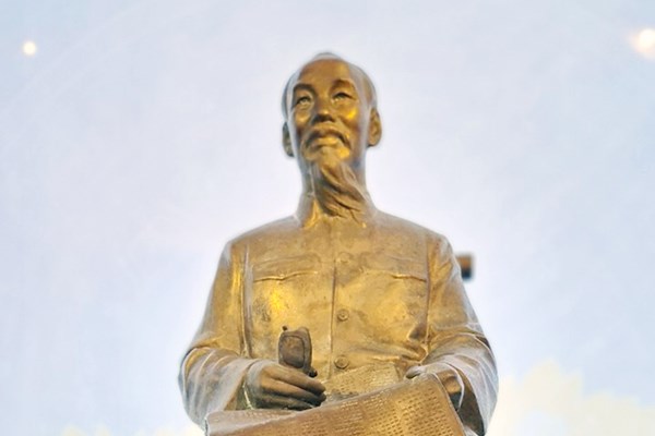Đồng Tháp: Khánh thành Nhà trưng bày “Chủ tịch Hồ Chí Minh với Cách mạng Việt Nam” - Anh 1