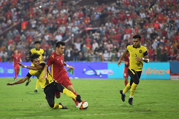 Thắng nghẹt thở Malaysia, U23 Việt Nam vào chung kết SEA Games 31 - Anh 6