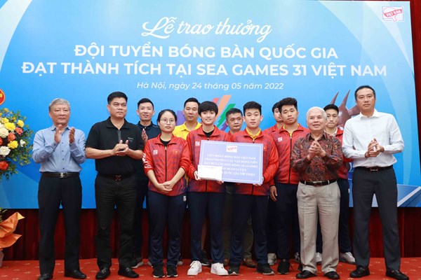 Vinh danh chiếc HCV sau 19 năm của bóng bàn Việt Nam - Anh 2