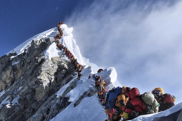 Chuyện người phụ nữ Việt Nam đầu tiên chinh phục nóc nhà thế giới Everest - Anh 3