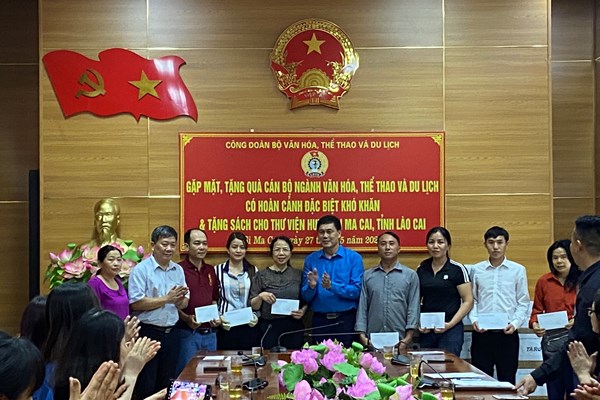 Công đoàn Bộ VHTTDL tổ chức hoạt động xã hội, tình nghĩa tại tỉnh Lào Cai - Anh 1