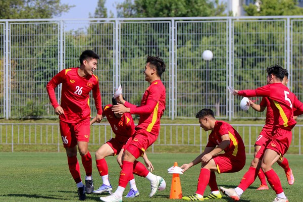 U23 Việt Nam rèn đấu pháp chuẩn bị cho trận đấu với U23 Thái Lan - Anh 1