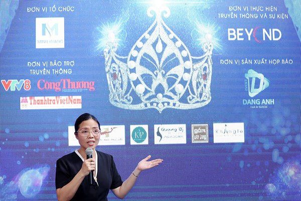 Lùm xùm tranh chấp bản quyền tên gọi cuộc thi Hoa hậu Hòa bình Việt Nam: Ban tổ chức nói gì? - Anh 1