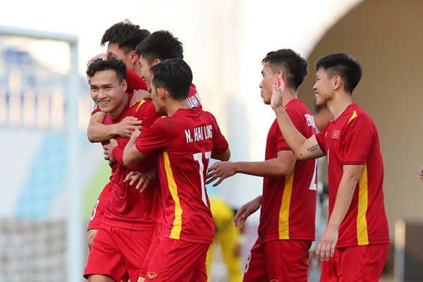 Thắng dễ Malaysia, U23 Việt Nam vào tứ kết giải U23 châu Á - Anh 1