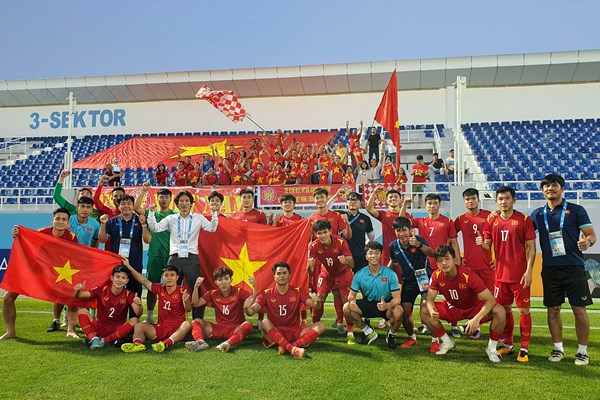 U23 Việt Nam vào vòng tứ kết giải U23 châu Á 2022: Lạc quan bước tiếp - Anh 1