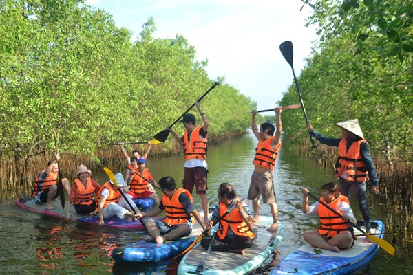 Các điểm khai thác du lịch sinh thái như ao hồ, sông suối tại Thừa Thiên Huế : Rà soát lại công tác cứu hộ cứu nạn - Anh 1