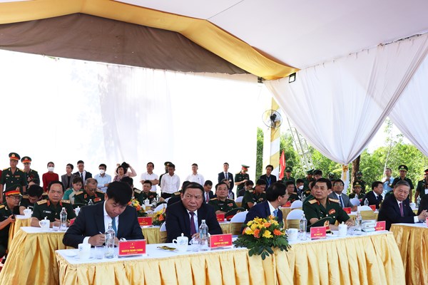Thủ tướng Campuchia: Sự giúp đỡ của nhân dân Việt Nam với nhân dân Campuchia không thể diễn tả hết bằng lời - Anh 3