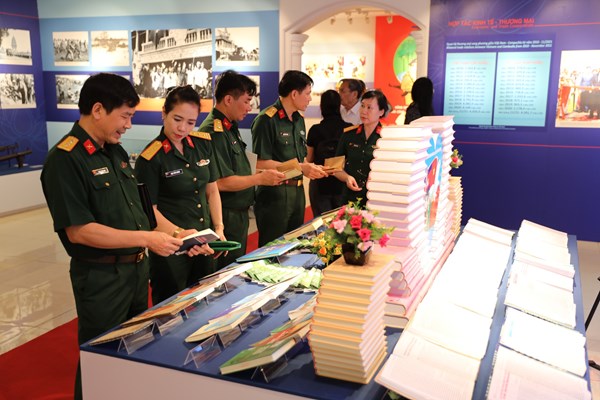 Hơn 200 hình ảnh, tài liệu, hiện vật về “Tình đoàn kết, hữu nghị Việt Nam - Campuchia” - Anh 5