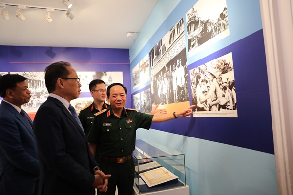 Hơn 200 hình ảnh, tài liệu, hiện vật về “Tình đoàn kết, hữu nghị Việt Nam - Campuchia” - Anh 4