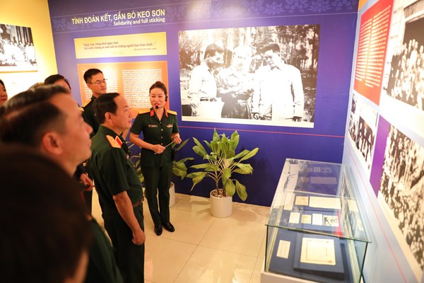 Hơn 200 hình ảnh, tài liệu, hiện vật về “Tình đoàn kết, hữu nghị Việt Nam - Campuchia” - Anh 3
