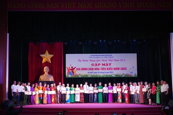 Ngày Gia đình Việt Nam 28.6: Gắn kết cộng đồng, yêu thương lan tỏa - Anh 1