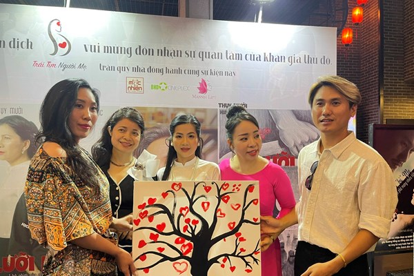 Ra mắt phim “Lưỡi dao” tại Hà Nội nhân Ngày Gia đình Việt Nam - Anh 1