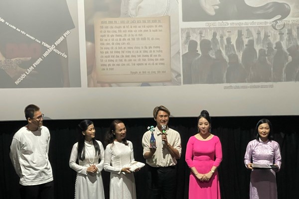 Ra mắt phim “Lưỡi dao” tại Hà Nội nhân Ngày Gia đình Việt Nam - Anh 3