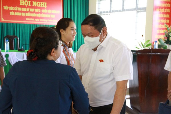 Bộ trưởng Nguyễn Văn Hùng tiếp xúc cử tri tỉnh Kon Tum - Anh 5