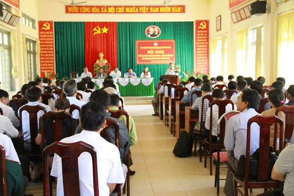 Bộ trưởng Nguyễn Văn Hùng tiếp xúc cử tri tỉnh Kon Tum - Anh 3