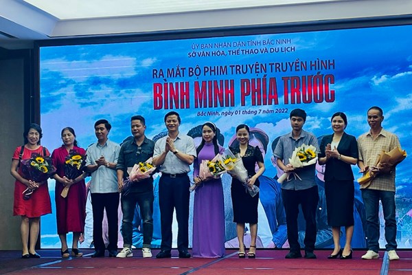 Ra mắt phim “Bình minh phía trước” tái hiện tuổi trẻ Tổng Bí thư Nguyễn Văn Cừ - Anh 1