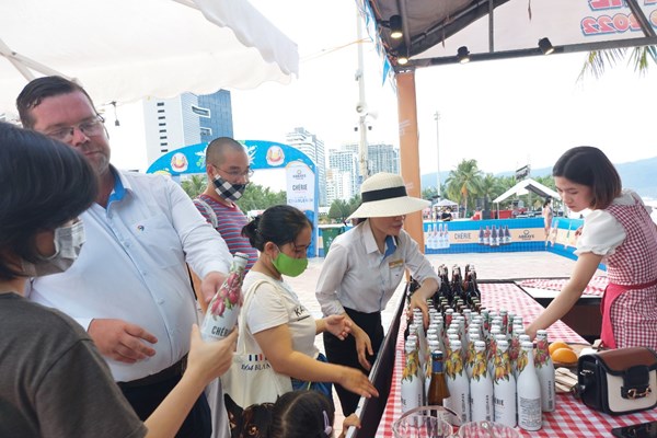 Lễ hội ẩm thực và không gian bia độc đáo tại Đà Nẵng - Anh 2