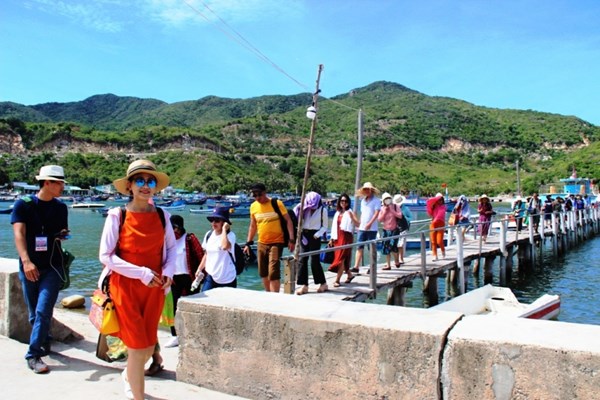 Ninh Thuận: Doanh thu du lịch tăng 48% - Anh 1