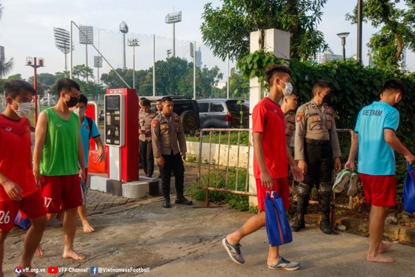 1.300 nhân viên an ninh bảo vệ trận đấu giữa U19 Việt Nam và U19 Malaysia - Anh 2